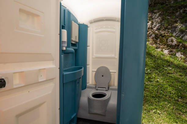 Best Portable restroom trailer rental  in Suffolk, VA